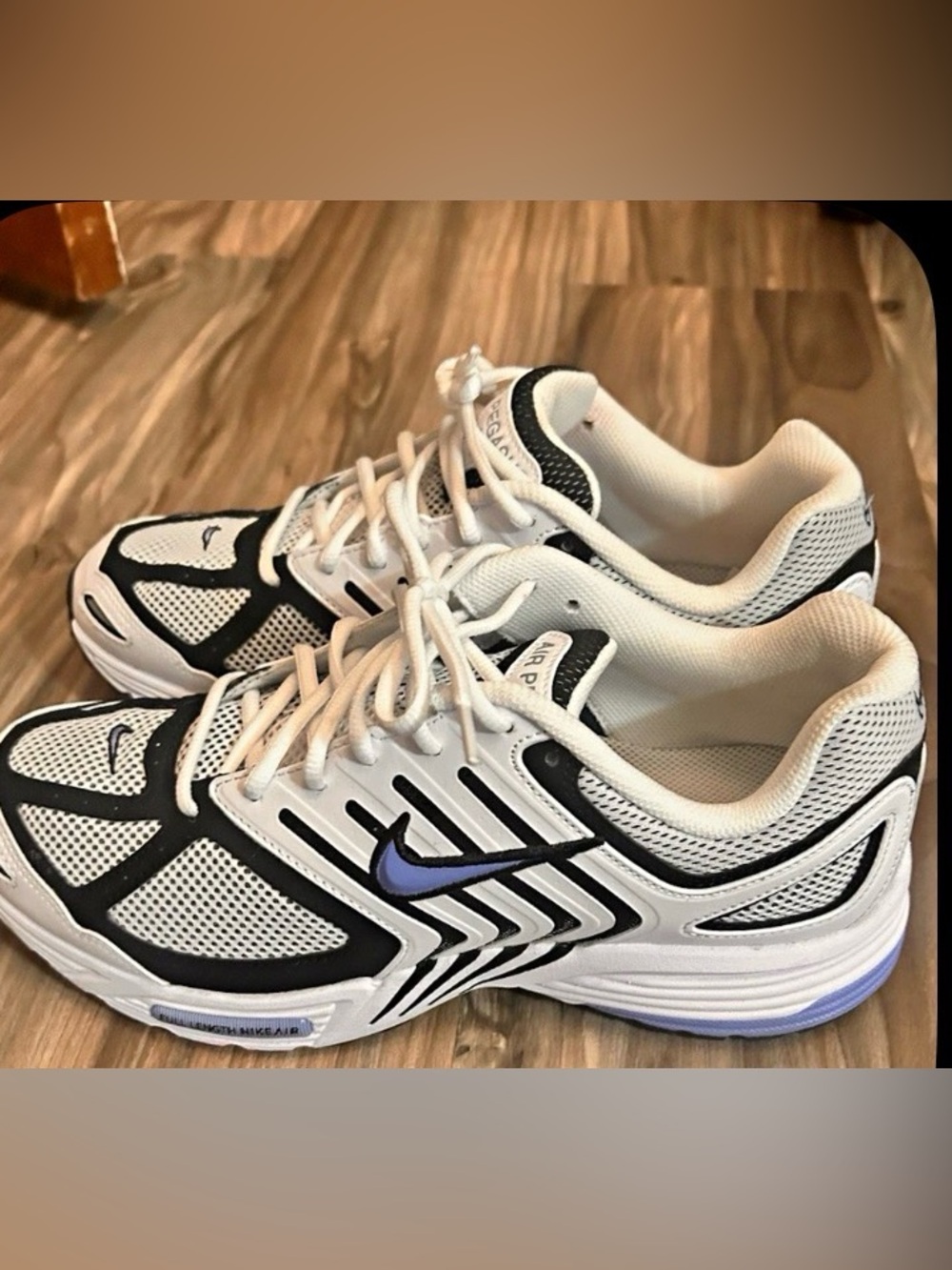 Nike White and Black Running Sneakers with Purple Swoosh